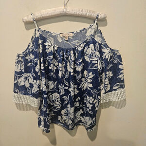 Women's Harlow & Rose Blue White Floral Cold Shoulder Blouse L